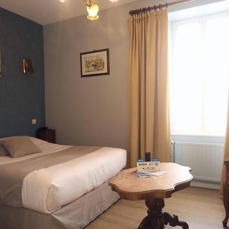 Hostellerie Saint Martin- Logis Hotel Et Restaurant Creully sur Seulles Екстериор снимка
