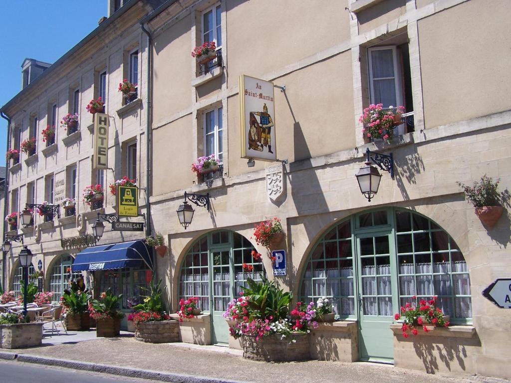Hostellerie Saint Martin- Logis Hotel Et Restaurant Creully sur Seulles Екстериор снимка
