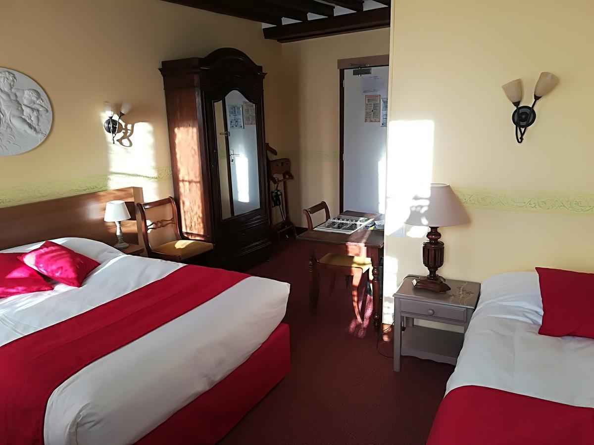 Hostellerie Saint Martin- Logis Hotel Et Restaurant Creully sur Seulles Екстериор снимка