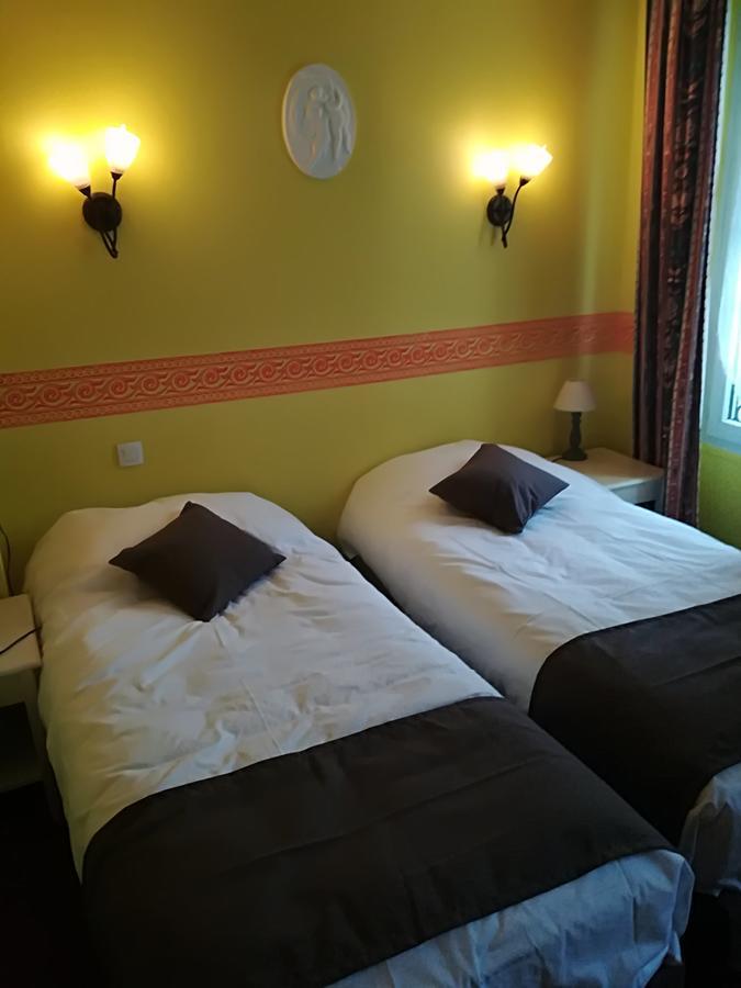Hostellerie Saint Martin- Logis Hotel Et Restaurant Creully sur Seulles Екстериор снимка